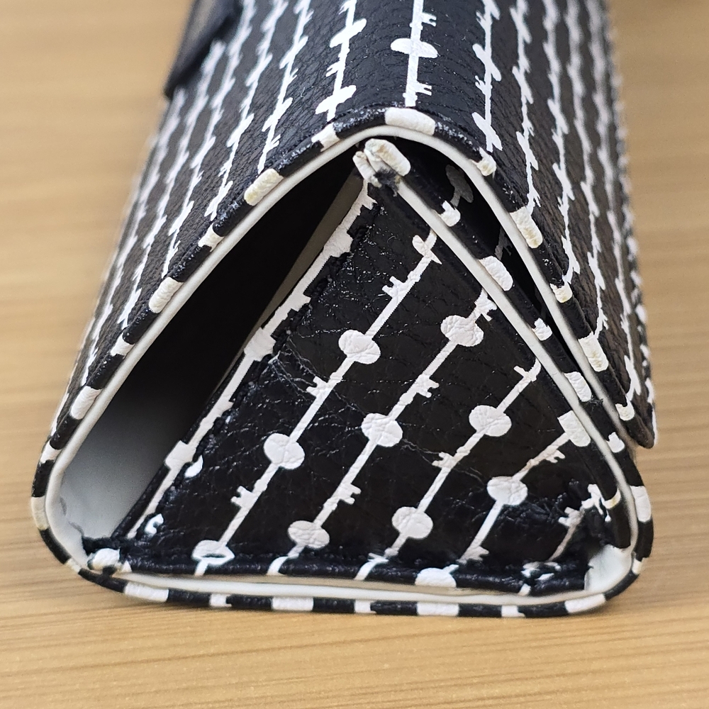 FOSSIL Eyeglasses Case Folds Flat When Not in Use - Picture 5 of 15